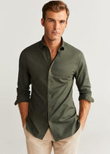 Load image into Gallery viewer, Slim Fit Pearl Buttons Shirt

